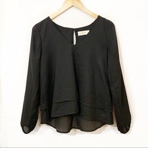 Abercrombie & Fitch• Black flowy dress top